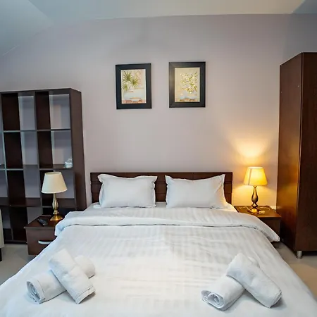 شقة Barrique 24-4 - Breakfast Delivered & Minibar - Free Parking -officially Classified براشوف