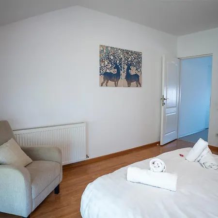 شقة Barrique 24-4 - Breakfast Delivered & Minibar - Free Parking -officially Classified براشوف