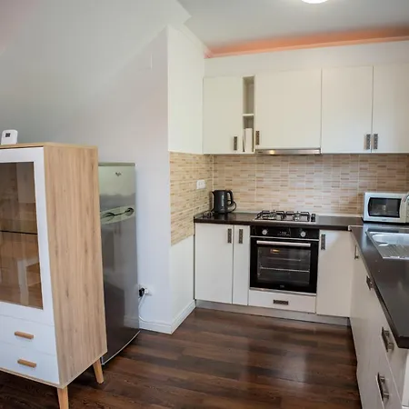 Barrique 24-4 - Breakfast Delivered & Minibar - Free Parking -officially Classified براشوف