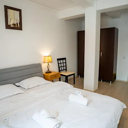 Barrique 24-4 - Breakfast Delivered & Minibar - Free Parking -officially Classified براشوف