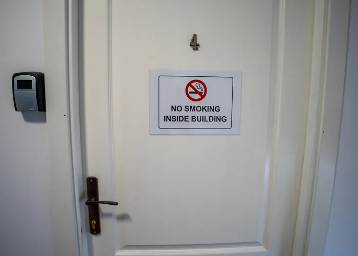 Barrique De Mijloc 85 Апартаменты